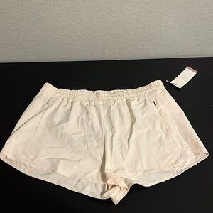 Mid-Rise Infinity Shorts